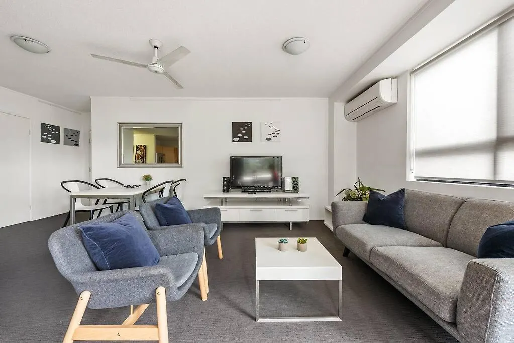 Resort Living - 10Mins Cbd - 2Bed / 2Bath / 1Car Brisbane 0*,  Australië