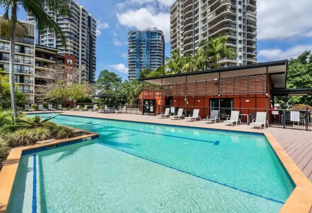 Resort Living - 10Mins Cbd - 2Bed / 2Bath / 1Car Brisbane